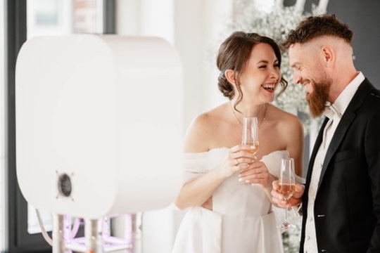 Linda von Dalin Hochzeitsplanung im persönlichen Gespräch mit Brautpaar