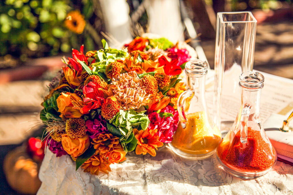 Weddingplanerin koordiniert feierlichen Ablauf der Freien Trauung im Saarland