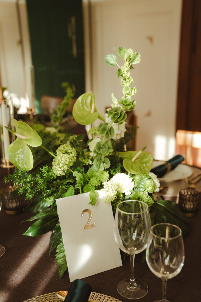 tischdekoration hochzeit saarland schloss stilvoll
